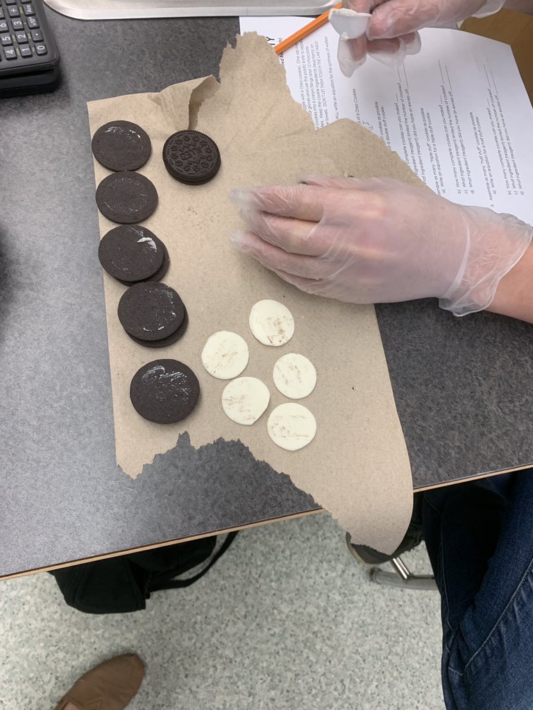missjosephison's tweet image. Yesterday we learned about limiting and excess reagents with Oreos and today we tested the stoichiometry case method by capturing some H2 gas. 🧪🍪 #stoich #chemchat #teach180