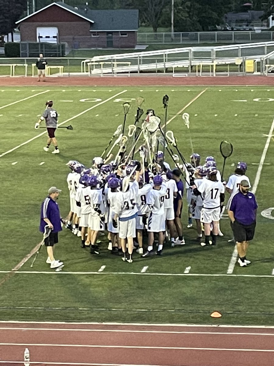 Final Score from Knox:
Johnstown 10
Stillwater 2

The Sir Bills will take on Schuylerville in next week’s Section 2 Championship!!!!