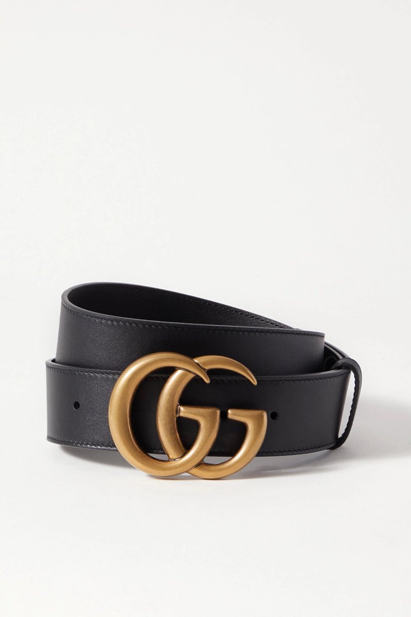 SofiaDuran98's tweet photo. - las pandora, usarlas sin charms es accetable cheugy pero usarla así es extra cheugy
- uggs 
- gucci belt, que esté en tu closet no significa que lo tengas que usar 
- cualquier cosa PINK, especialmente si eres adulto https://t.co/BRys4vvJjj