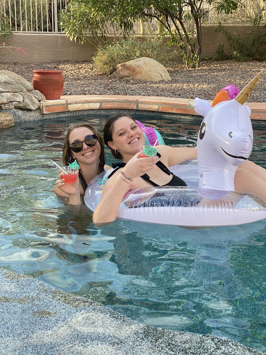 ideklee's tweet photo. hi Twitter! photo dump because I’m living my best life :) part 1 https://t.co/nFDCABRpZN