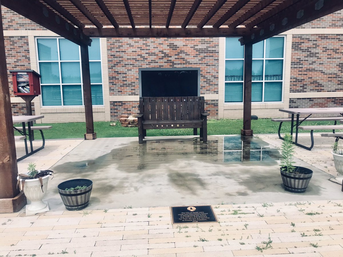 Are you looking for something free to do with your cubs this summer? Visit our outdoor learning center! Grab a free book or two from the little library, leave a book, and have a picnic! Be sure to read every day, cubs! ❤️ 🐾 #LyonLeads