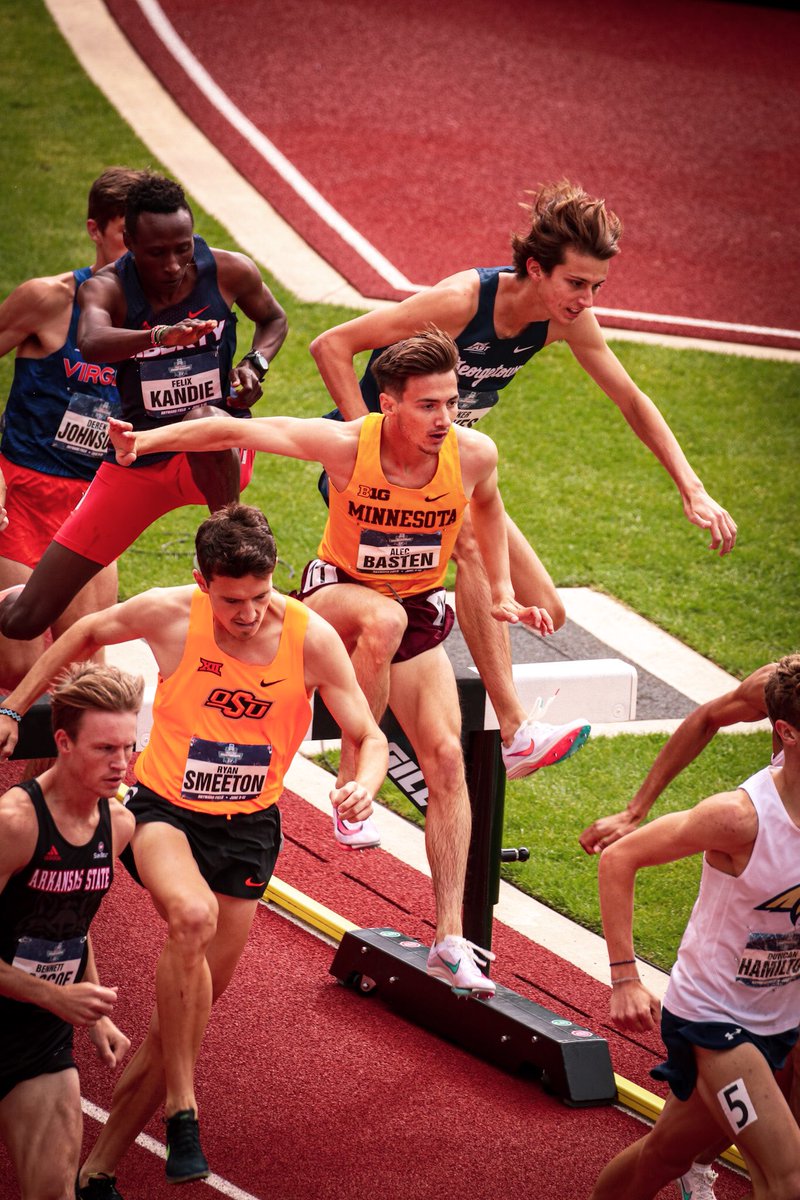 GopherCCTF's tweet photo. Alec Basten is your #NCAATF men’s 3,000m steeplchase runner-up. Way to go, @Alec_basten! 〽️🥈

✔️ NCAA runner-up 
✔️ PR of 8:29.03
✔️ 2nd in #Gophers history
✔️ OTQ! 

Let’s go! 🙌

📸: @trentg27 https://t.co/wuHhRa8L0j