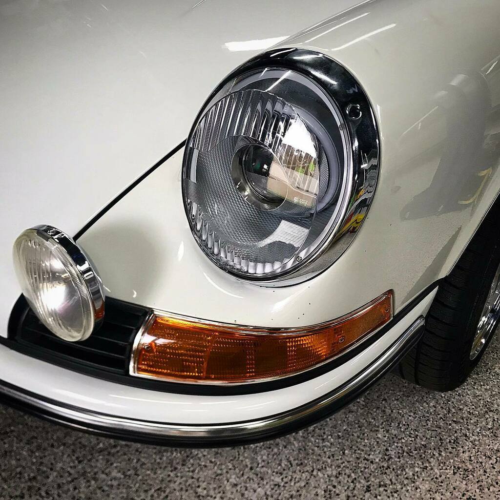 🤠😍 Yeeha! @9elevenheadlights on the <a href="/petersenmuseum/">petersenmuseum</a> build! 🤠😍 instagr.am/p/CQABNG6paeO/