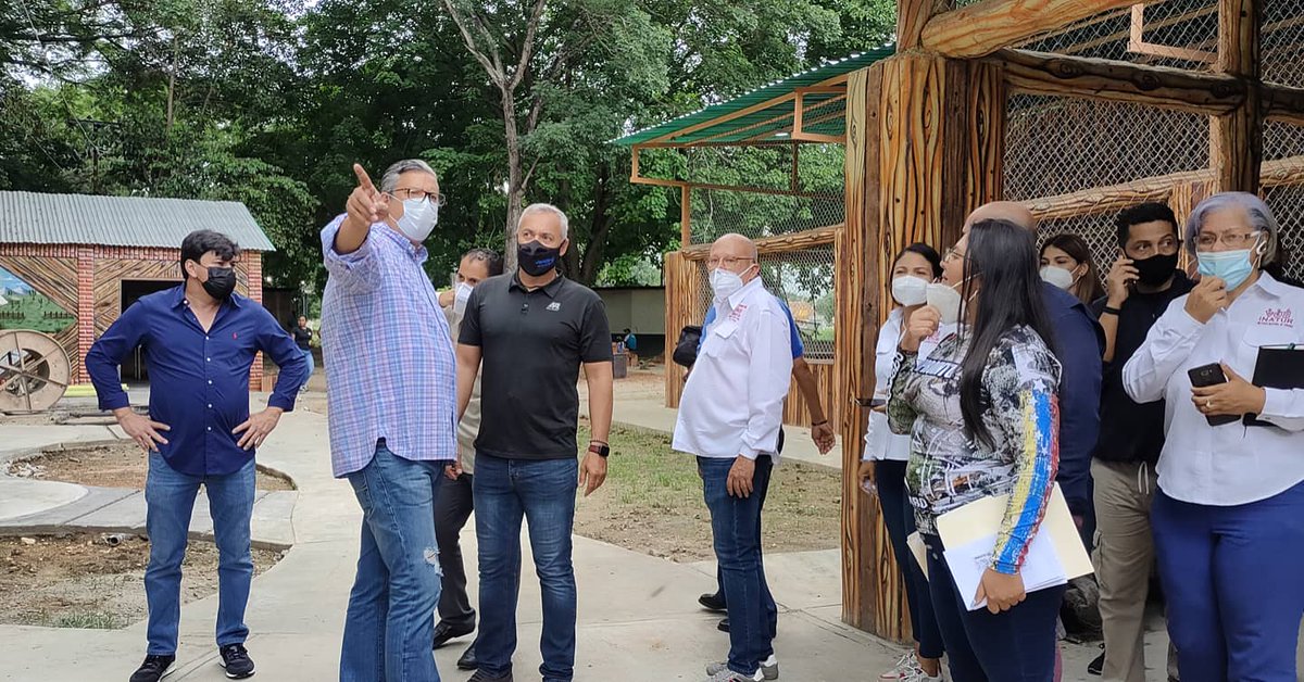 corprointur10's tweet photo. Recorrido por las instalaciones del Monumento Nacional Parque Recreaciónal Sur por el Ministro de Turismo @Alipadron6 equipo de @InaturCarabobo @MinturVen y Presidenta de #Corprointur @StranieriStefan @rafaellacava10
@SGGCarabobo
@inaturvzla
.
.
#VenACarabobo https://t.co/j1jXy4WqmZ