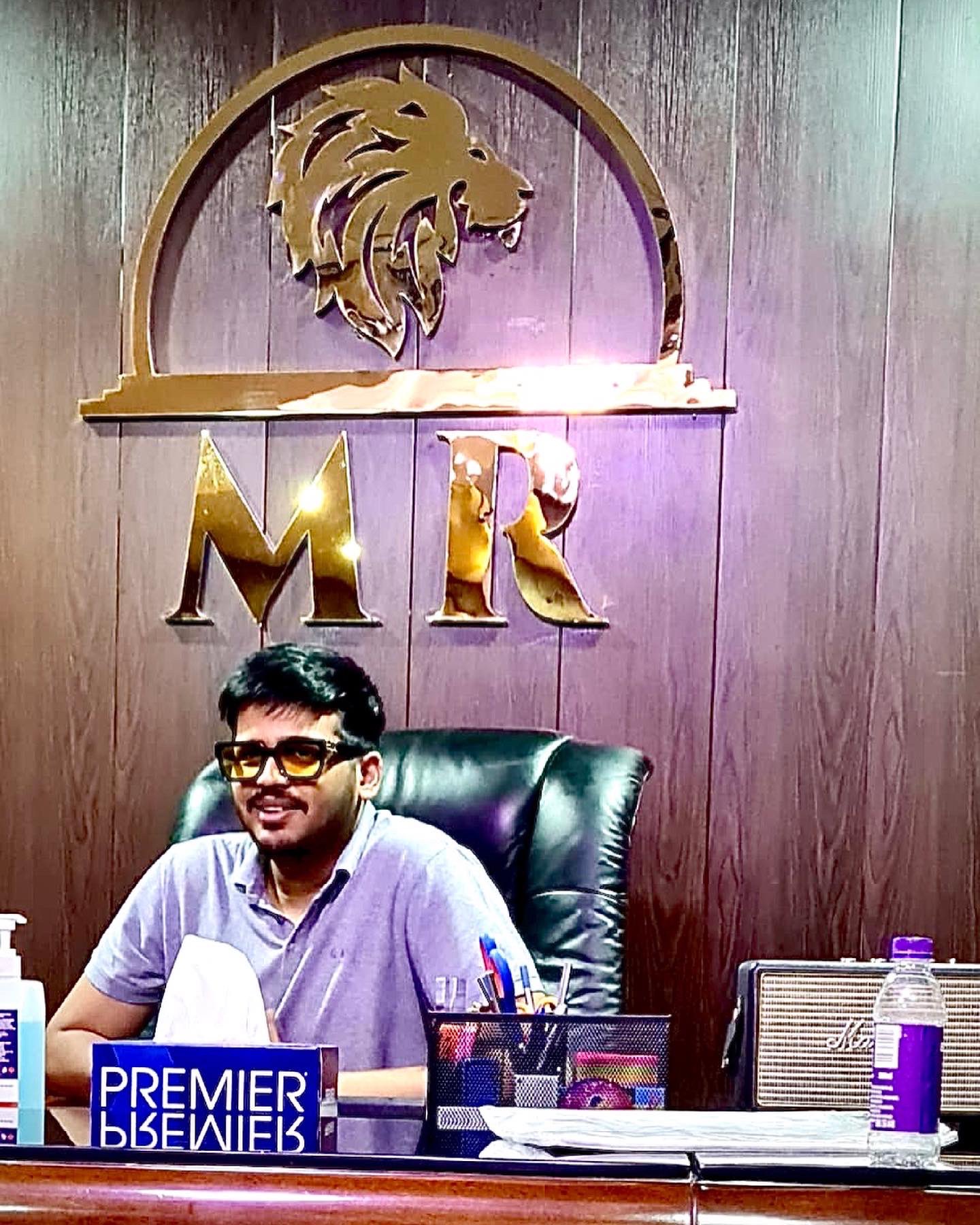 E3pOhDzVIAATYyV.jpg:large