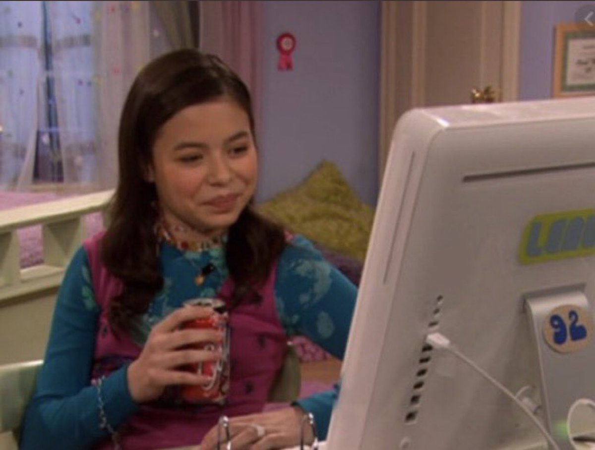 Me playing Me reading video games scans all day all day as a kid as an adult, image size:1200x907