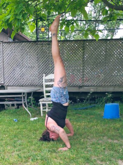 skinnybitch_ang's tweet photo. When @corncob81 says your too old to do #ArielSilks #IllProveYouWrong #YourOnlyAsYoungAsYouAct #CanDoThisAllDay #LiveLaughLove https://t.co/IZZJgJWoVb