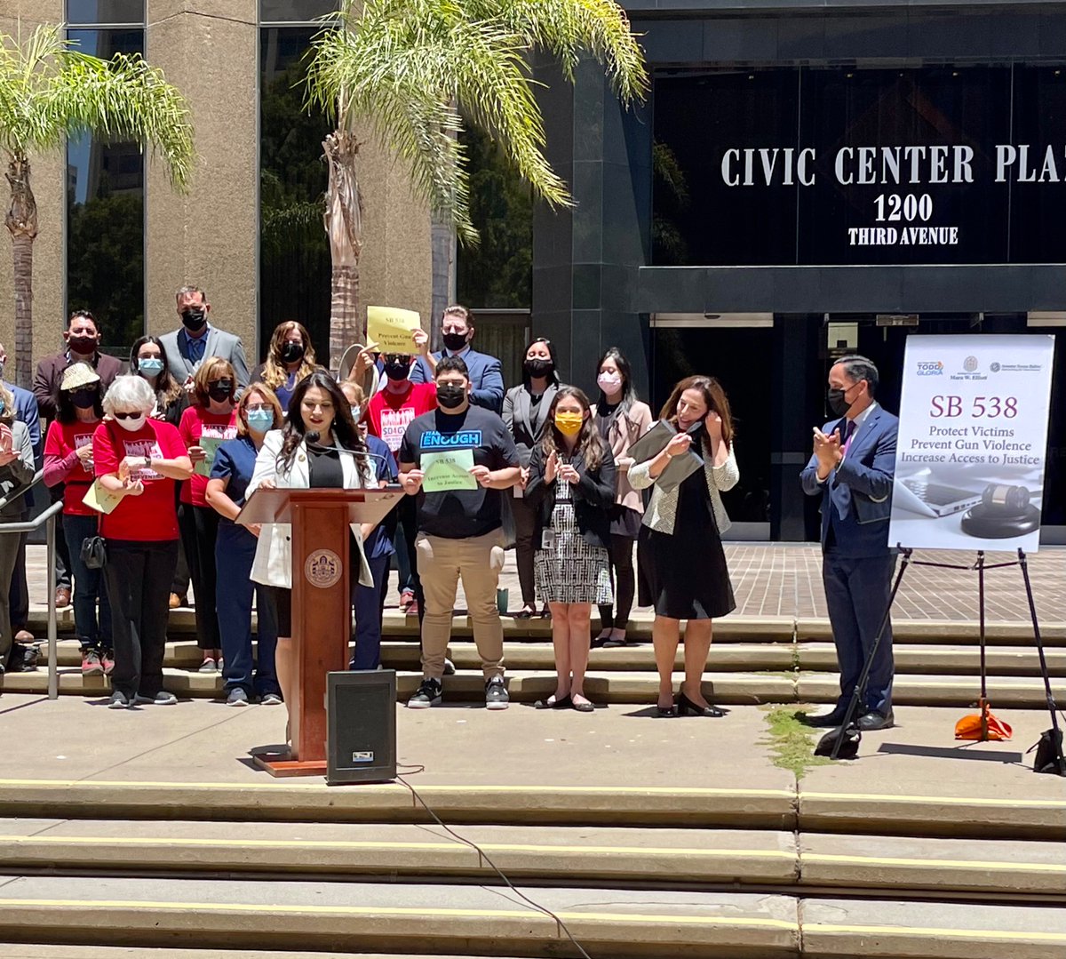 SenSusanRubio's tweet photo. Thank you @MayorToddGloria and @CityAttorneySD for working with me to ensure that victims don’t have to go through the trauma of facing their abusers in court. #SB538 allows for remote testimony and electronic filing for gun and domestic violence restraining orders. #SD22 https://t.co/0BpvDaDcFe