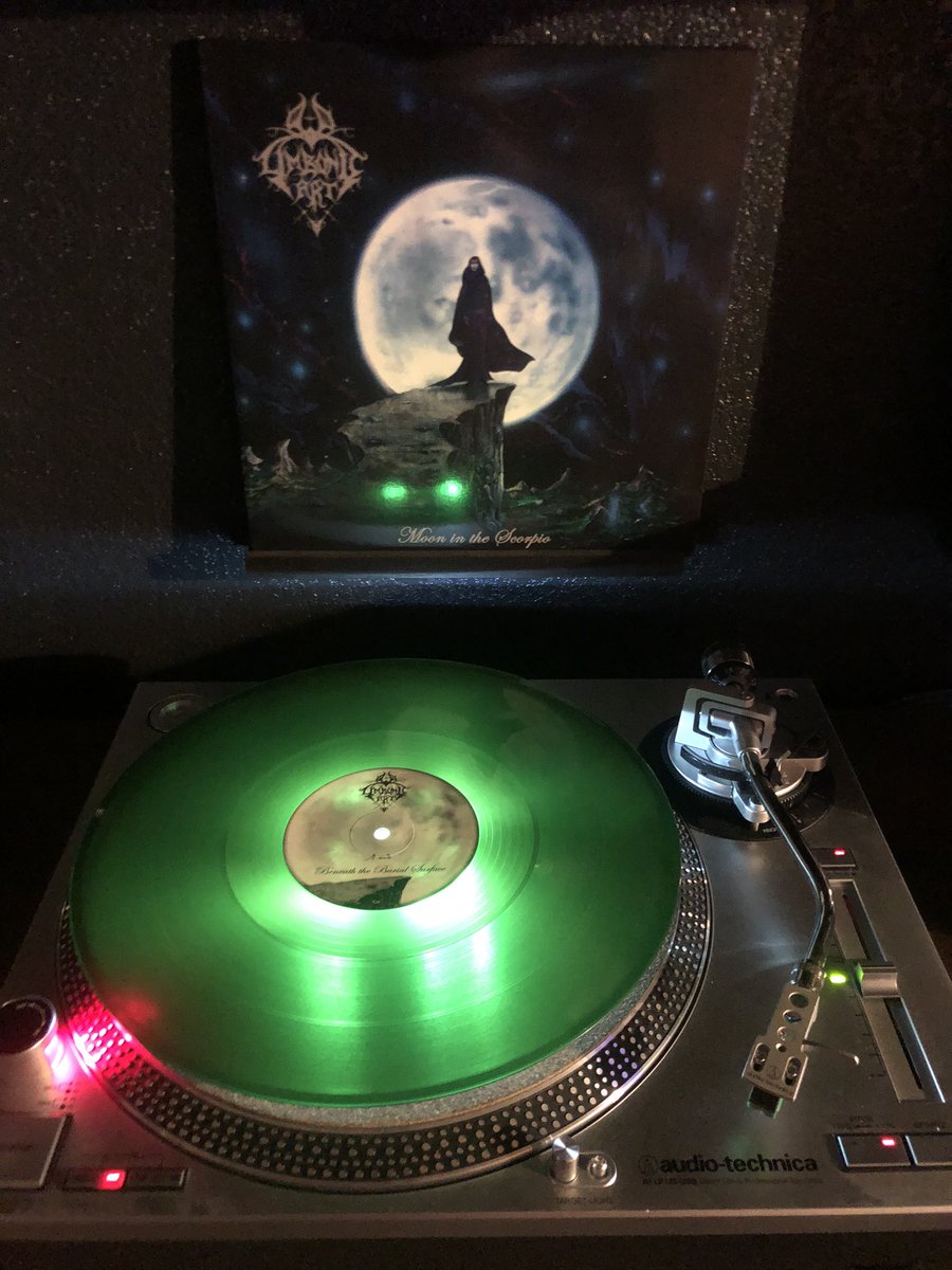 satancblckmetal's tweet photo. LIMBONIC ART βMoon in the Scorpioβ 1996 #limbonicart #norwegiansymphonicblackmetal limitededitionvinyl reissue 1of300 green vinyl #flogarecords https://t.co/fzhjAE5SM7