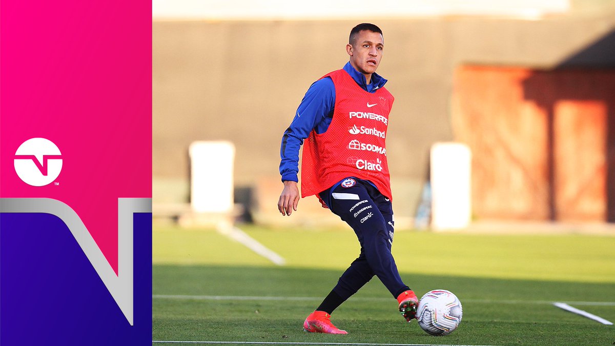 TNTSportsCL's tweet photo. 🚨 Alexis Sánchez enciende la primera alarma de @LaRoja en la misión #CopaAmérica  https://t.co/GPK5hQ7aB6 https://t.co/oXJtLbLGWD