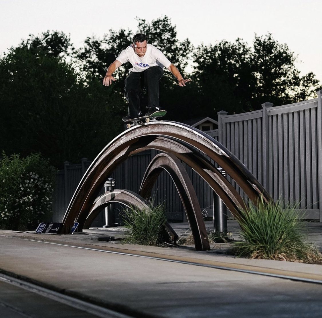 Jesse Vieira in “Yallah” #pizzaskateboards