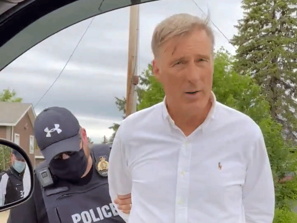 Maxime Bernier arrested, charged after attending anti COVID restriction rally in Manitoba