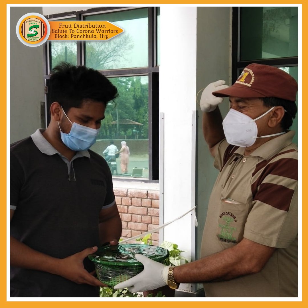 GreenSwelfares's tweet photo. SALUTE TO CORONA WARRIORS- DOCTORS, NURSES, POLICE, AMBULANCE DRIVERS, CLEANLINESS WORKERS | FRUITS DISTRIBUTION-DSS VOLUNTEERS, PANCHKULA, HARYANA
#SaluteToCoronaWarriors #Covid19IndiaHelp  #CoronavirusPandemic #Haryana #haryanafightscorona  #panchkula #Fruits #Salute https://t.co/eXVXFqkDZK