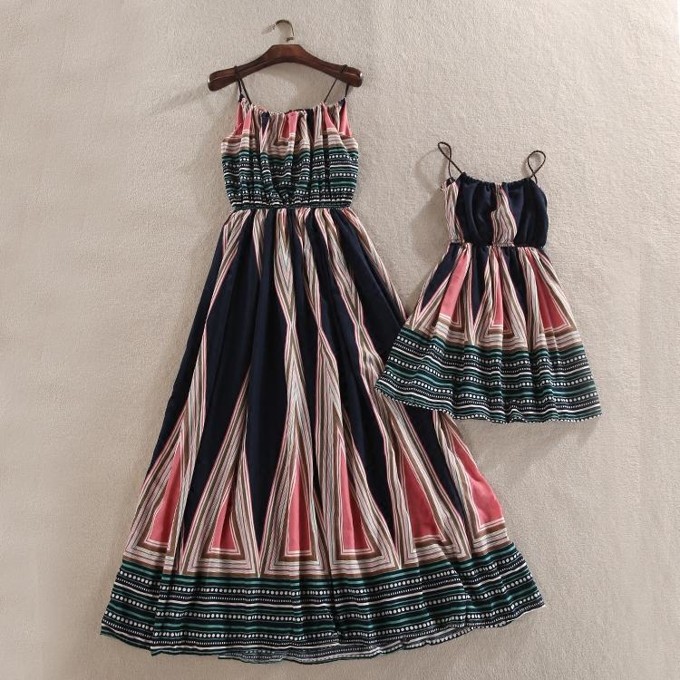 WoopShop_com's tweet photo. 👨‍👨‍👦‍👦 Bohemian Ethnic Style Flower Printed Mom &amp; Daughter Matching Dress at $24.93 
https://t.co/A6uQWjAb8M 

#WoopShop #matchesfashion #farfetch #netaporter #ootd #fashion #mensfashion #fashionblogger #ptxoutfits #mitchgrassi #mitchy #ptx #pentatonix #pentatonixoutfits #superfru... https://t.co/eSJPaxFx6m