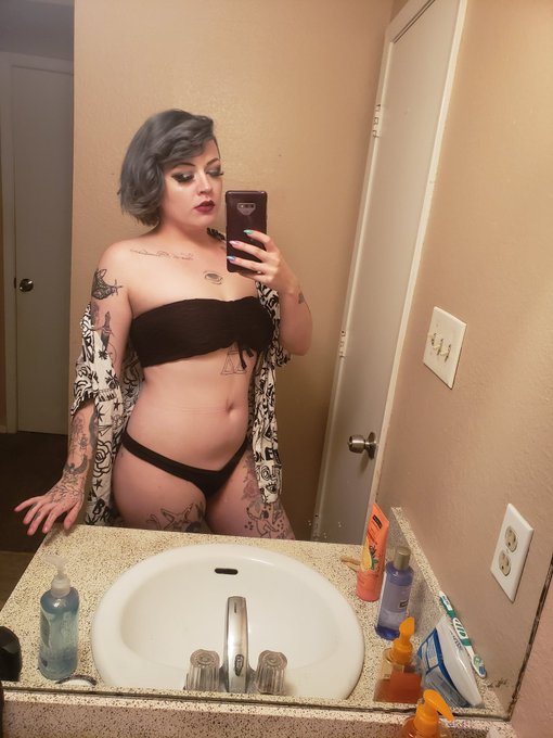 I've been  in love my job for the first time ever!!! #stripper #nsfw #OF https://t.co/sKoZDdtdQW<a href="/tag/stripper"class="tags"><span>#stripper</span></a><a href="/tag/of"class="tags"><span>#of</span></a><a href="/tag/nsfw"class="tags"><span>#nsfw</span></a>