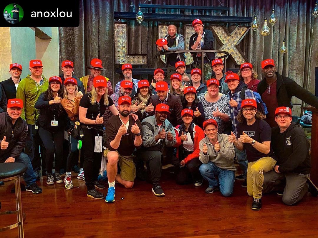 Lucisangelsita's tweet photo. Tutti per #Lucifer
Posted @withregram โข @anoxlou a #portion of #thecrew that helped #capture the #magic on #lucifer #luciferseason5 and #makehellgreatagain at #warnerbros #tomellis #laurengerman #dbwoodside @officialtomellis @dbwoodside_ @ildymojo @camardacam ...
Rary https://t.co/dlAwRKfiBa