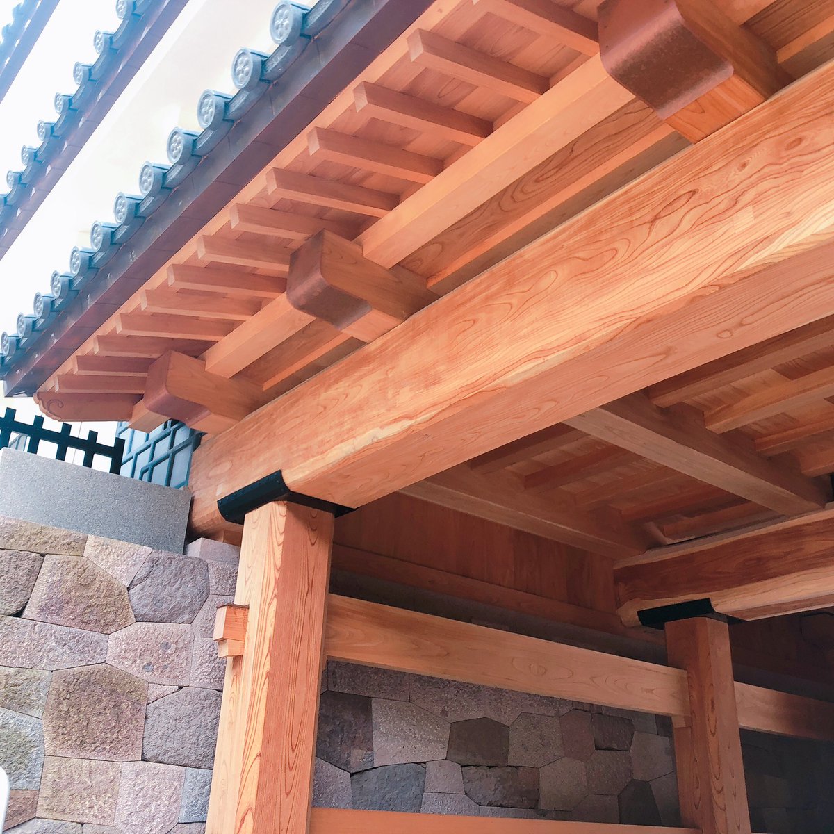 SiyaBlain's tweet photo. 金沢の神社
こういうの結構すき！ https://t.co/Om7H2tChqw
