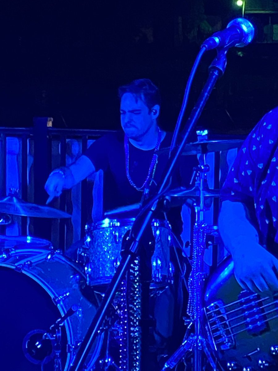 moosillini's tweet photo. @BarstoolChief any chance you live a second life as a drummer for a band in the Ozarks? https://t.co/sscJIpLDJD
