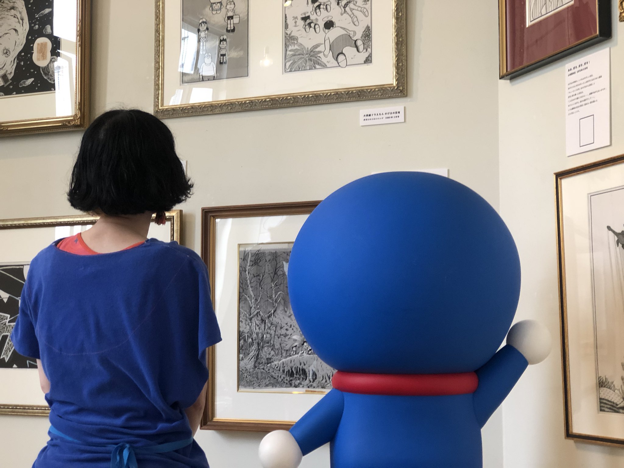 Uzivatel Tobichi京都 Na Twitteru こんにちは ドラえもん 1コマ拡大鑑賞展 早速沢山のお客さまに迫力の原画をじっくり見て頂いたりいろんなグッズに手が伸びたり賑わっています あれ 今日は店内にドラえもんが2人いるのかな 壽ビルの前には青色の紫陽花が Uzivatel Tobichi京都 Na Twitteru こんにちは ドラえもん 1コマ拡大鑑賞展 早速沢山のお客さまに迫力の原画をじっくり見て頂いたりいろんなグッズに手が伸びたり賑わっています あれ 今日は店内にドラえもんが2人いるのかな 壽ビルの前には青色の紫陽花が