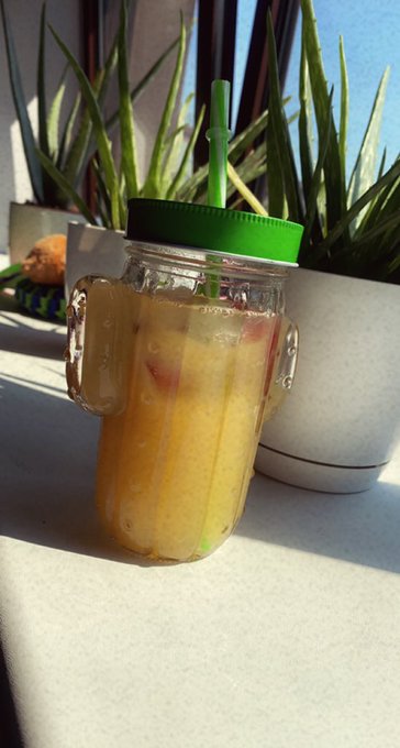 I bought yesterday cute cactus cups! (It’s pineapple juice not orange if someone wants to know) https://t