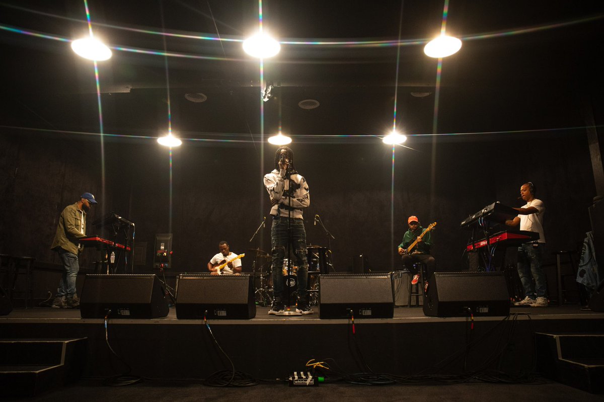 CoreyStampley's tweet image. @Polo_Capalot X @jimmyfallon  ##PoloG #LateNightTv #Jimmyfallonshow #Roland #RolandArtist