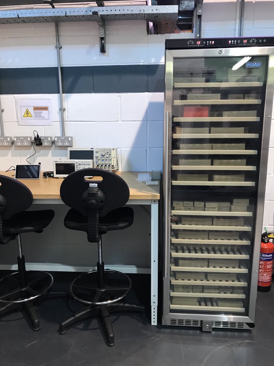 Saturday morning eye-candy ⁦<a href="/OBU_HVES/">High Voltage & Energy Storage Group</a>⁩ ⁦@oxbrookesracing⁩ <a href="/obuecm/">School of ECM</a>⁩! Just realised my wine fridge at work is bigger than the one at home - jealous but not of the content 🤣