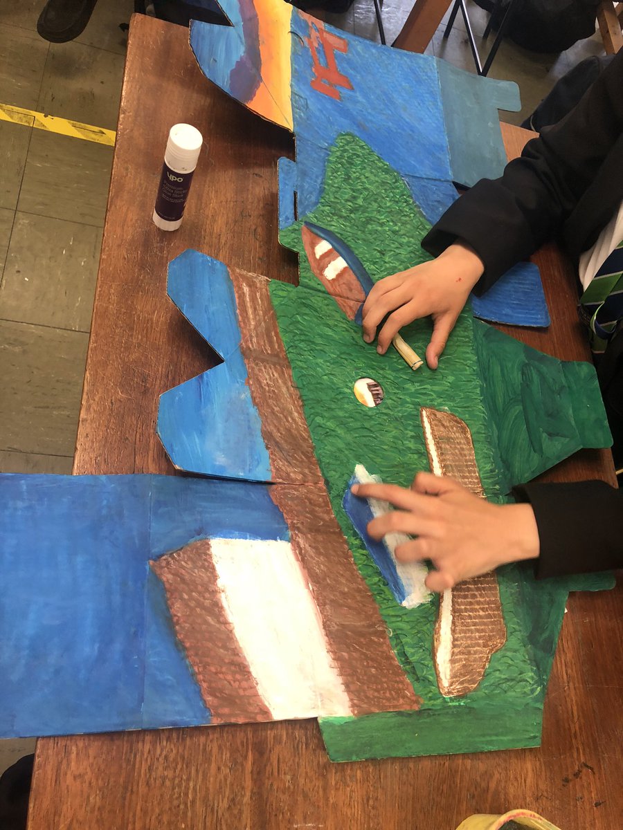EPA_ARTDESIGN's tweet photo. Pupils in action - First Flight project @FirstLight_Fest https://t.co/MSjnCHy1AG