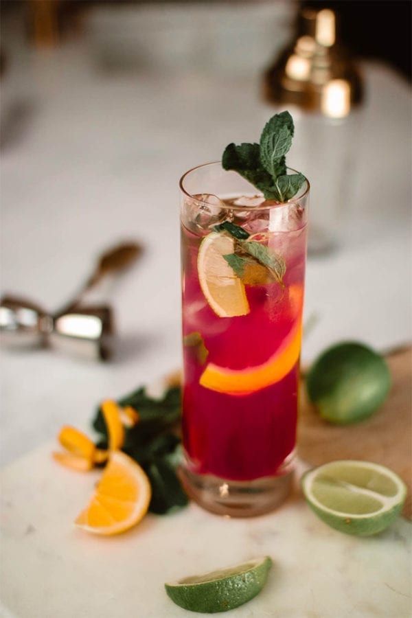 boxtails_uk's tweet photo. A weekend of football - better get used to this! What better way to celebrate than with a box of delicious cocktails delivered straight to your door! Our BBQ Bundle is filled with 12 of out best cocktails, a perfect accompaniment to a game of football! ⚽️https://t.co/1ToRRl4nc0 https://t.co/4yfPGZD4zX