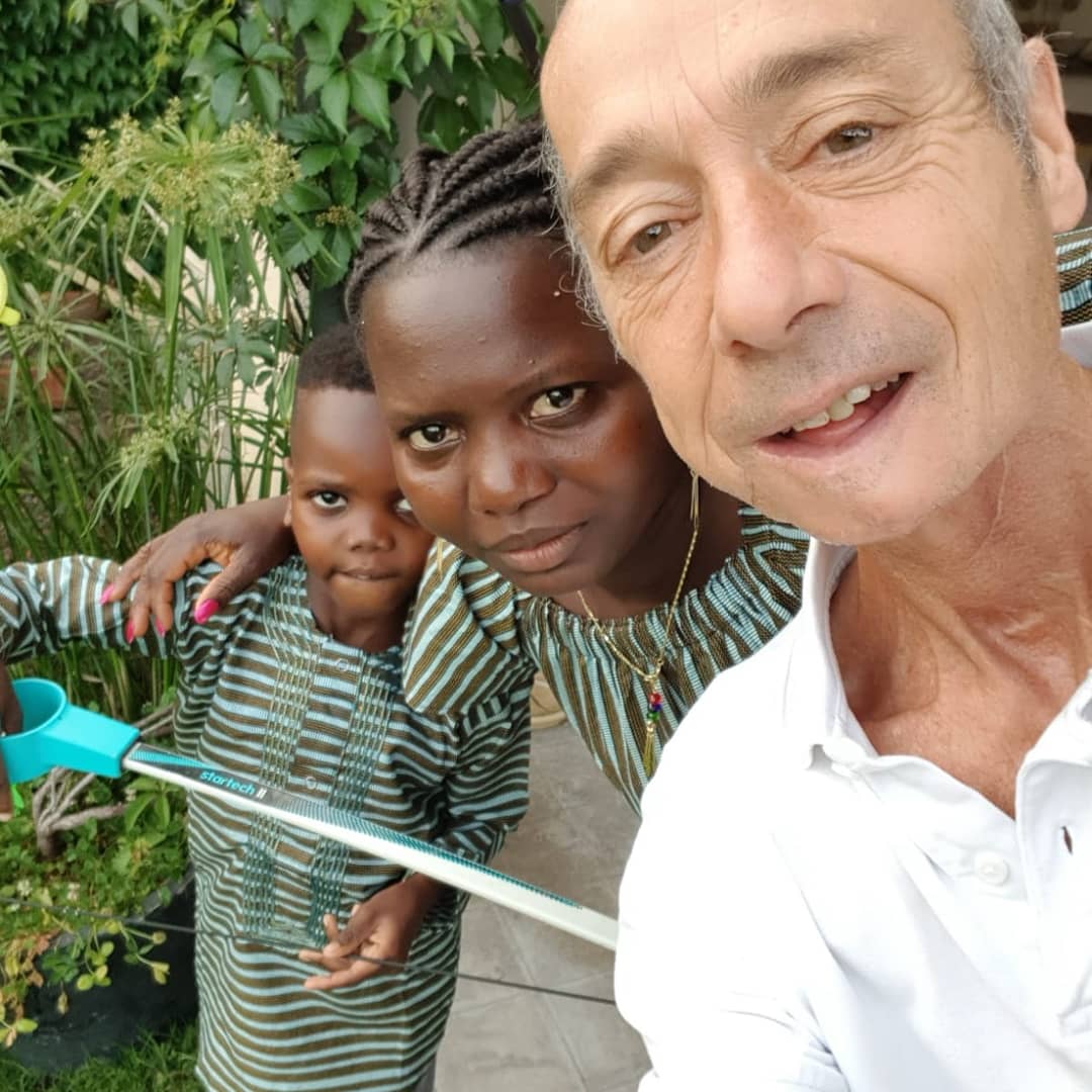 Estamos felices de recibir a Abudo, desde Guinea Bissau. 

Agradecidos a Hospital Universitario La Paz - Madrid, Espana; a nuestra ong amiga AIDA, Ayuda, Intercambio y Desarrollo; y a Javier, por abrirles las puertas de su hogar.

Bienvenido, pronto comenzará tu nueva vida.