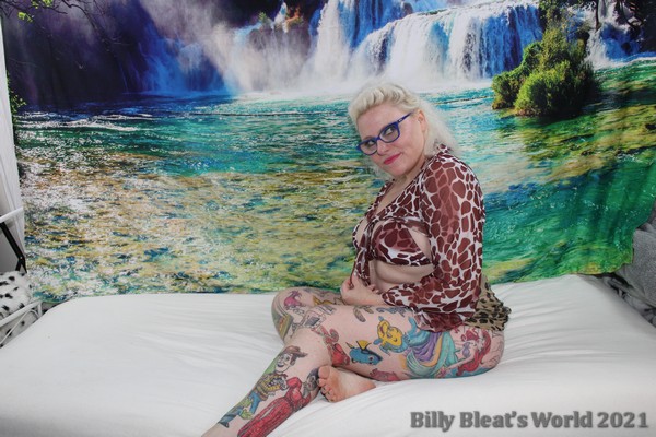 Roxy -May 21
Animal Print
Price $8
bentbox.co/billybleat
<a href="/bentboxco/">BentBox</a>
<a href="/tiinakmodel/">ᴛɪɪɴᴀ</a>
<a href="/SaraBanks69/">Sara Banks</a> 
<a href="/MollieFoxxx/">InkedDinkyModel</a> 
<a href="/DimontySC/">Dimonty</a>
<a href="/_nickbrown28/">nick brown28</a>
<a href="/NothingSpared_X/">X Work UK🔞</a>
<a href="/Cumshot_Pro/">Heavy Cumming Dude 8k 🇬🇧💦☔🚿</a>
@subtvslut
<a href="/steve_1685/">naughtynylons fun</a>
<a href="/sloppycabbage/">David A Worthington</a>
<a href="/SexyShorts6/">SexyShorts</a>
@mick424