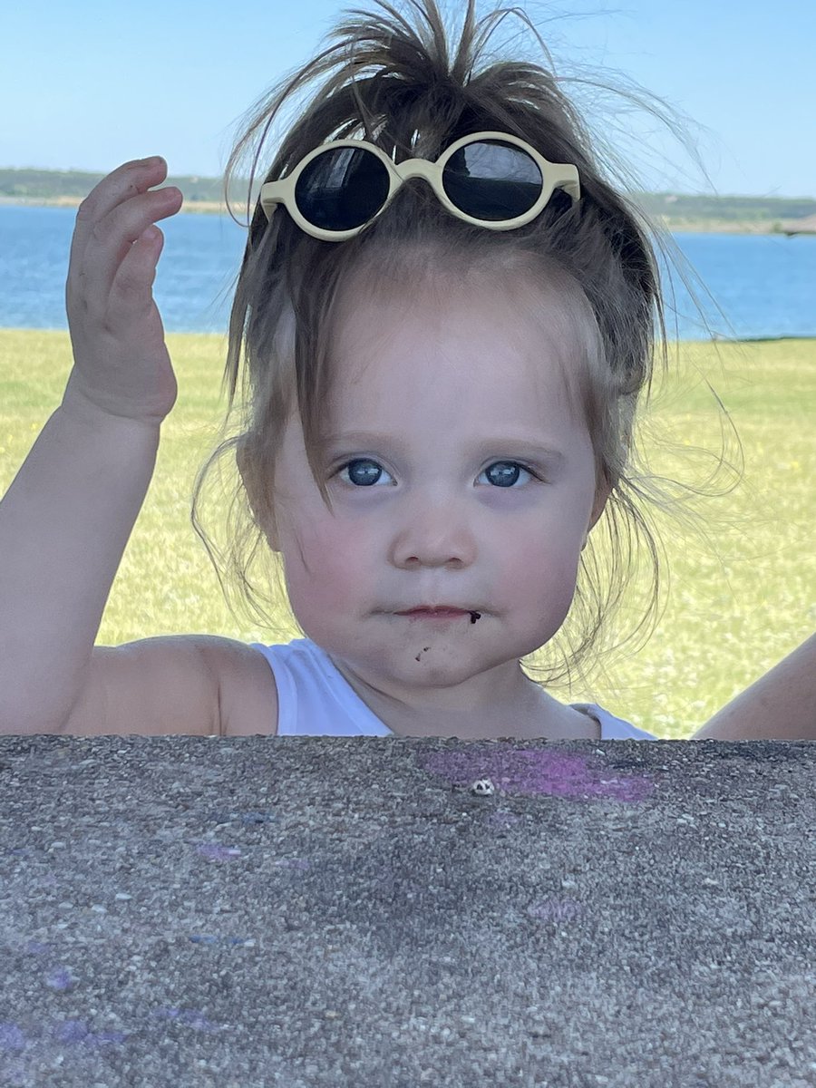 Melllyyss's tweet photo. Finally on Twitter with some updated pics of my big 19 mo old💖 https://t.co/rc31UYXRci