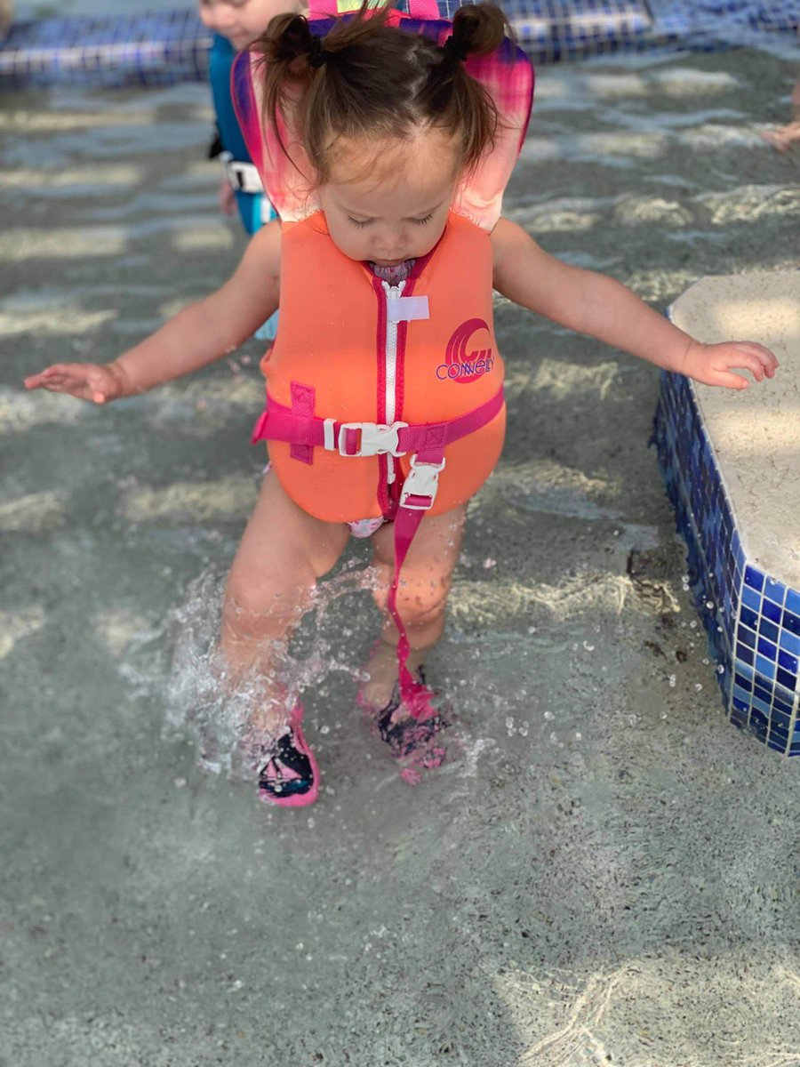 Melllyyss's tweet photo. Finally on Twitter with some updated pics of my big 19 mo old💖 https://t.co/rc31UYXRci