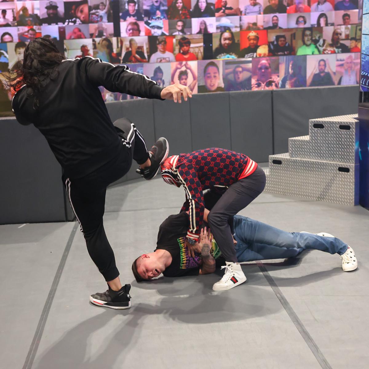 ConnectTVUSA's tweet photo. #RomanReigns took things to far with #ReyMysterio and son #domink on #SmackDown Ring Report on #PROWRESTLING SHOW.
➡️https://t.co/kvKyoTaVuH
#WWE #WWENXT #WWExFOX #Like #WrestlingCommunity #followtrain https://t.co/dNrdVdcVYd