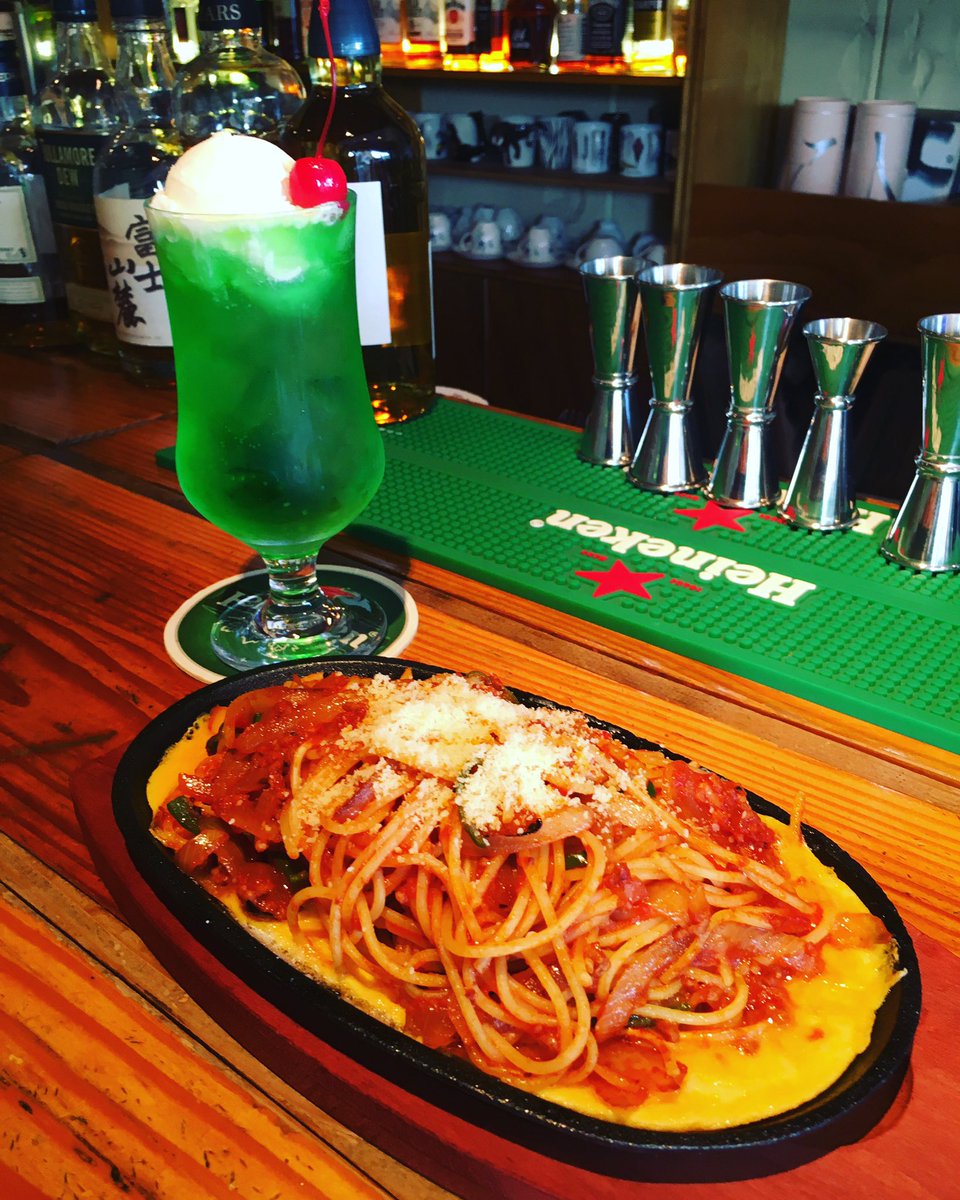 Coffee Shop Que tweet media