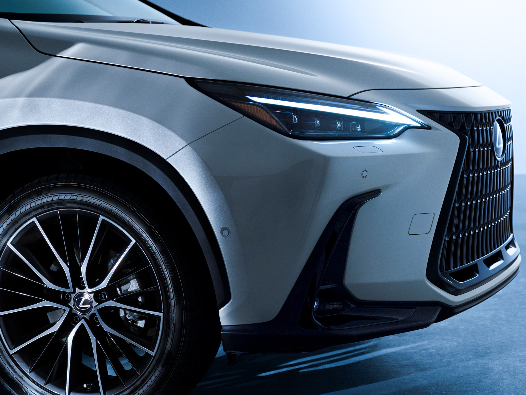 返信注意 リプ返注意 Bot 新型レクサスnxを初公開 フルモデルチェンジで初のphev Nx450h も導入 Webモーターマガジン T Co Xpcbkjhycy T Co Viimrpwm4z Twitter