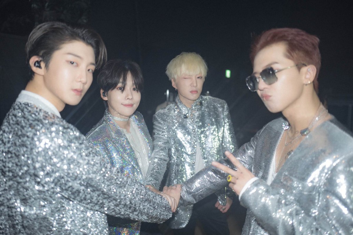 inseo_mariah_'s tweet photo. We Inseos will always and 4ever be with you and WINNER with or without the company💙💙💙

"When there is WINNER, there is INNERCIRCLE." 
"When there is INNERCIRCLE, there is WINNER."

LEE SEUNGHOON BEST BOY
#InseosGotHoonyBack
#HEREFORHOONY 
@official_hoony_ @yg_winnercity https://t.co/dISeawJLWU