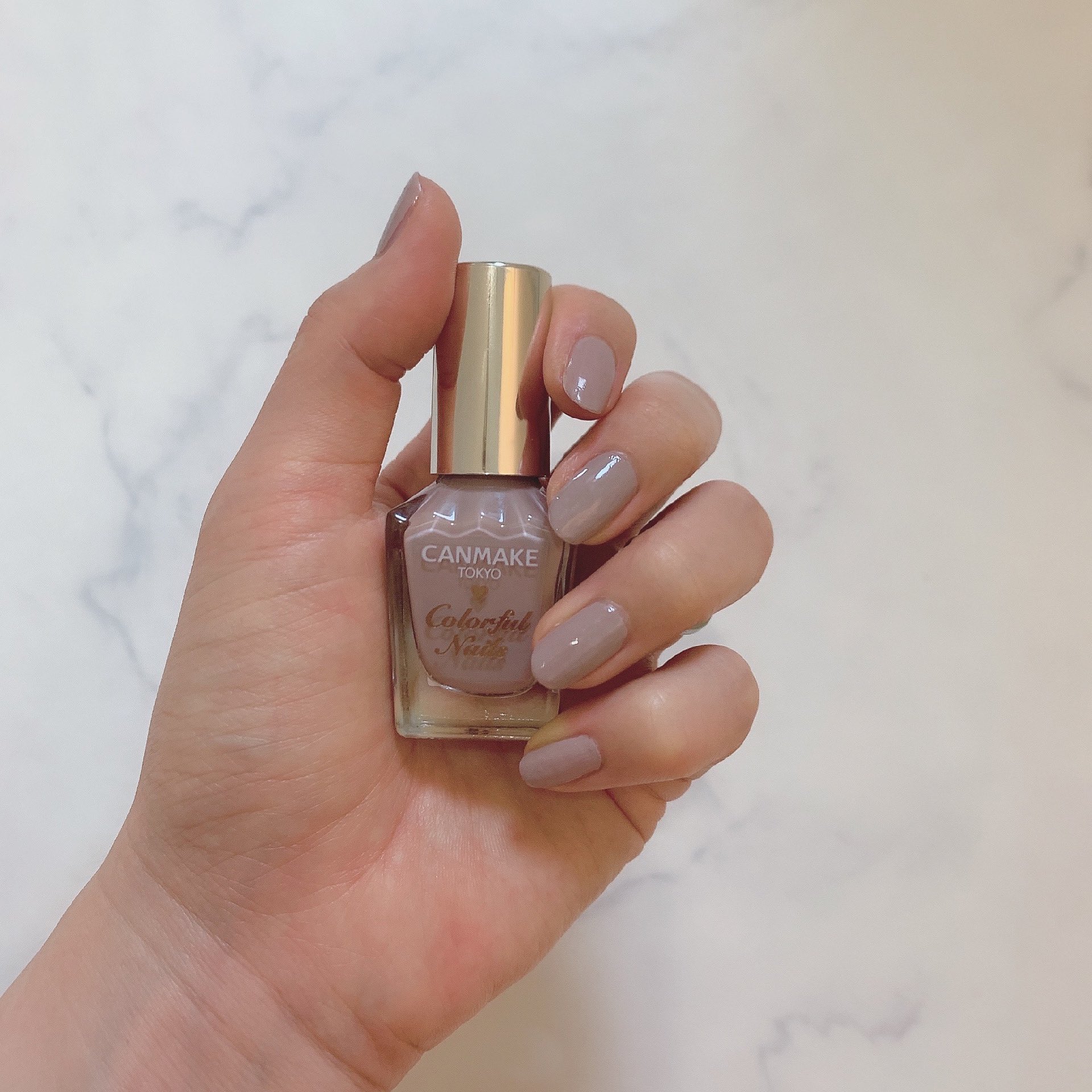Uzivatel 𝒜𝑖𝑘𝑎 Na Twitteru 今回もセルフネイル キャンメイク カラフルネイルズ 色 N16 ココア グレーがかったベージュ 塗りやすいし すぐ乾く これで360円ってコスパ最強