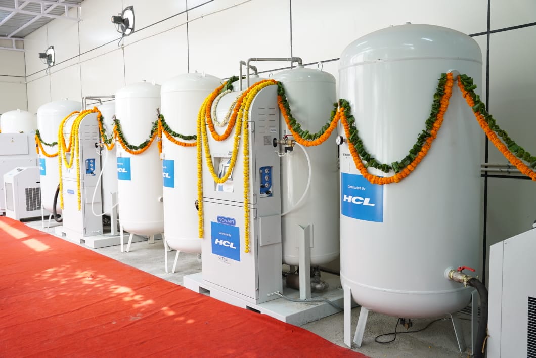 AamAadmiParty's tweet photo. दिल्ली में Total 27 Oxygen Plants शुरू हो गए है‼️

#DelhiFightsCorona https://t.co/3MxNFcK9Y3