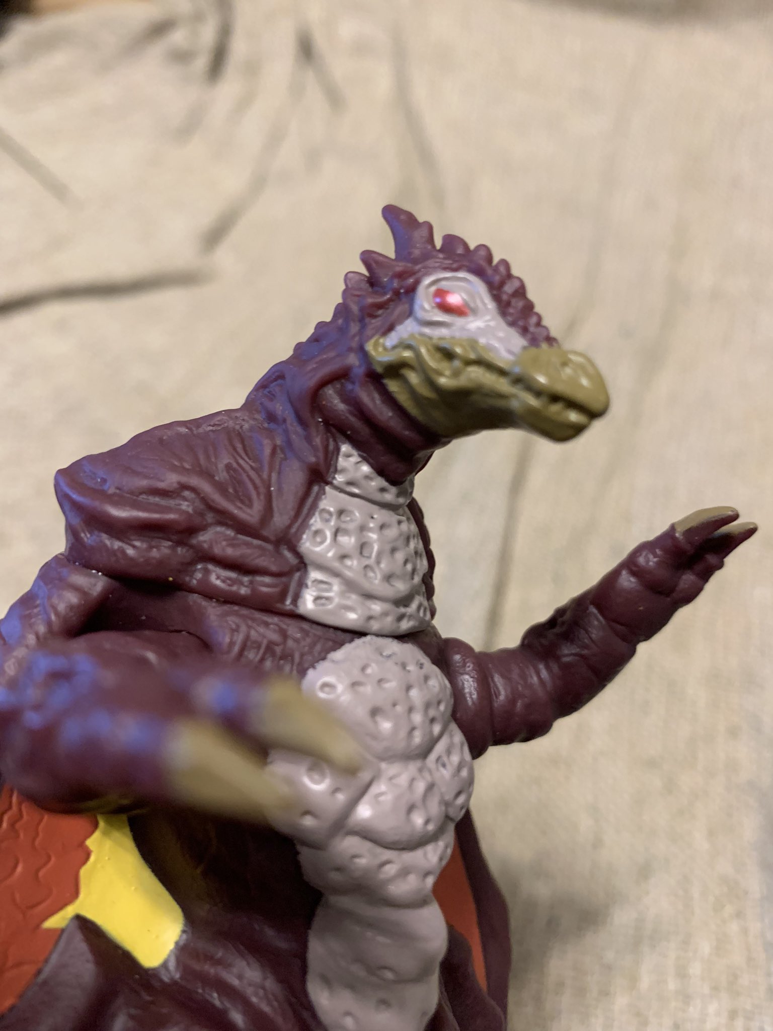 774yumenokatamariノナカノヒト ゾイガー 25年を経て 最も欲しかった闇の怪獣 様がついに発売されたよショッカーだと戦闘兵ポジションなのにクソ強いし 羽をちぎってまで戦う忠誠ぶりを示した戦士の中の戦士 本当は怪獣シリーズ5000で欲しかったよ