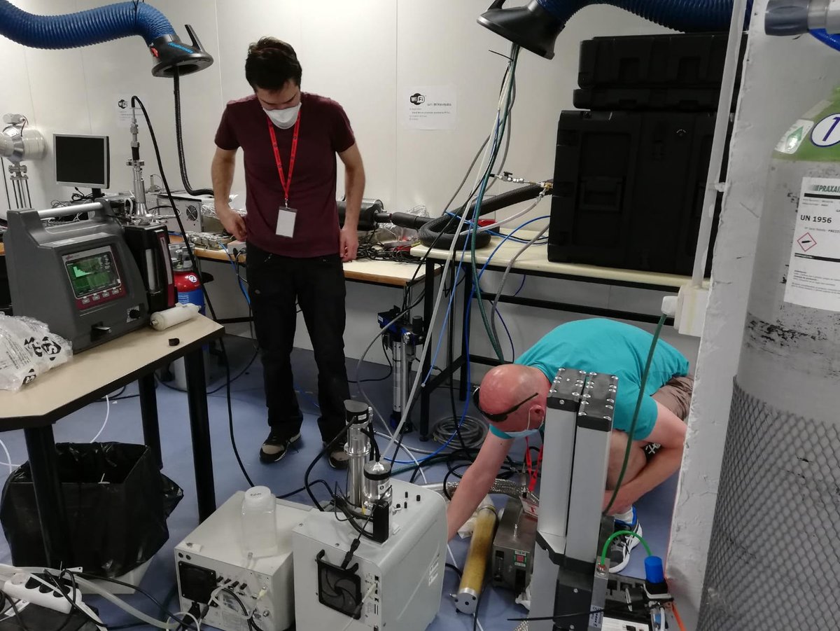 AviatorProject's tweet photo. A super team conducted an epic test campaign with high-fidelity emissions measurements (gaseous and PM) during dedicated testing at the engine
exit and in the exhaust stack, which will be crucial for a better understanding of airport air quality.

@EU_H2020
#Horizon2020 https://t.co/ADg6oW23BT