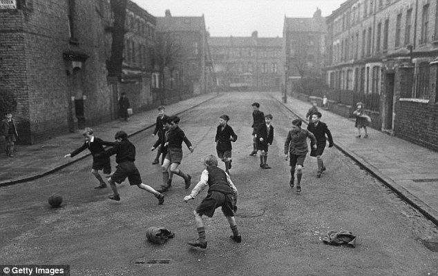 Kids can no longer play in the streets anymore #noballsigns councils selling off their football pitches due to Gov cuts <a href="/FA/">The FA</a> <a href="/premierleague/">Premier League</a> hubs charging £180 a hour to use a 4G pitch and so called academies charging £65 a month, worrying times for Grassroots football future