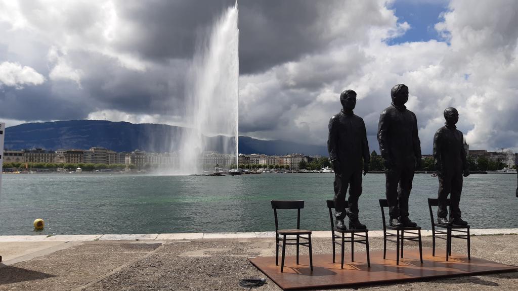 pierreruetschi's tweet photo. Dans la Cité des droits humains, Biden et Poutine ont des obligations. Comme libérer #Assange d'un côté, #navalny, #protassevitch de l'autre. @NilsMelzer @davide_dormino
@CarloSommaruga @rsf #GVA_FreeAssange #FreeAssangeNOW https://t.co/OV4oD2gEtN https://t.co/p62HQ4zQGU