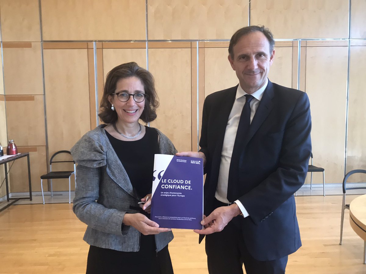 Un grand merci a Laurence Houdeville de la mission numerique des grands groupes et <a href="/arnopons/">ARNO PONS</a> , délégué général de <a href="/Digital_NewDeal/">Digital New Deal</a> pour cet important travail remis au secrétaire d’etat au numerique sur le cloud de confiance thedigitalnewdeal.org/cloud-de-confi…