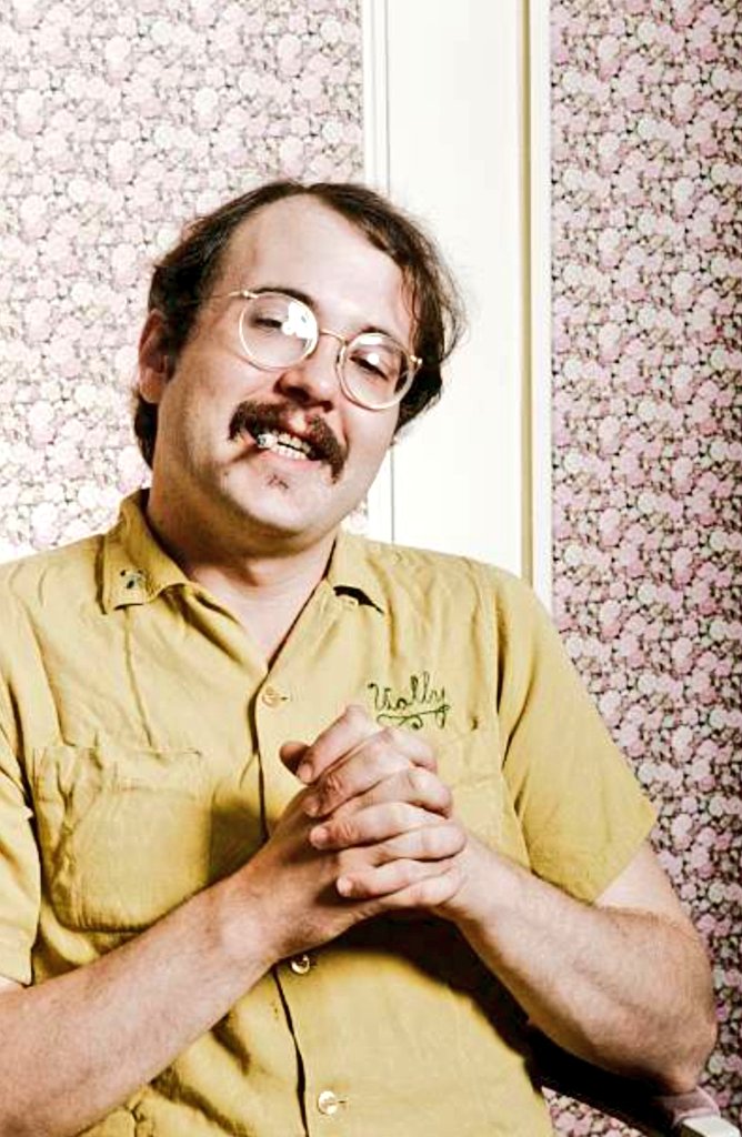 Happy Birthday to Cheap Trick drummer Bun E. Carlos, born on this day in Rockford, Illinois in 1950.    