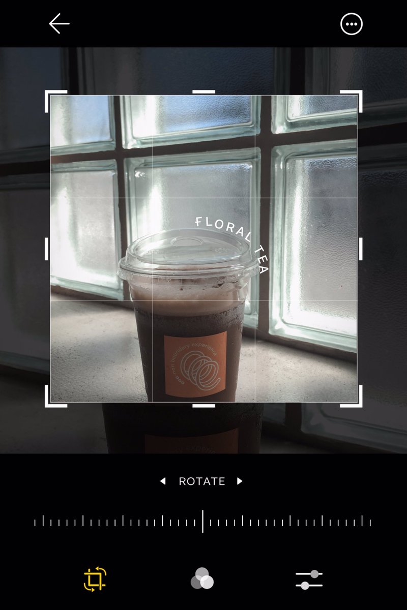 BbonnieBunnyy's tweet image. ꊞ OOObkk  ·ᴗ·
คาเฟ่ย่าน town in town ภายในร้านมีความLoft Modern ไม่ว่าจะถ่ายมุมไหนก็ปัง สำหรับคนไม่ดื่มกาแฟแพรวขอแนะนำ FloralTea 95฿ เป็นชากุหลาบผสมอะไรซักอย่างแต่กลิ่นหอมมาก รู้ตัวอีกทีหมดแก้วแล้ว 

📍 Town in Town
🚗 จอดได้ที่โลตัส (10฿/ชม) 

@aroii #รีวิวคาเฟ่ #คาเฟ่กรุงเทพ