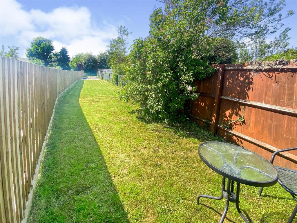 berkleyestates's tweet photo. 🤩 Property Of The Week 🤩

🛏️ Two Double Bedroom Property
📍 Kibworth

💷 £250,000

Contact 0116 279 6161 or email kibworth@berkleyestates.co.uk to arrange your viewing today.

For more information please visit https://t.co/N6U1u1IXuU

#ukproperty #leicestershire #forsale https://t.co/yreQkAEM4i