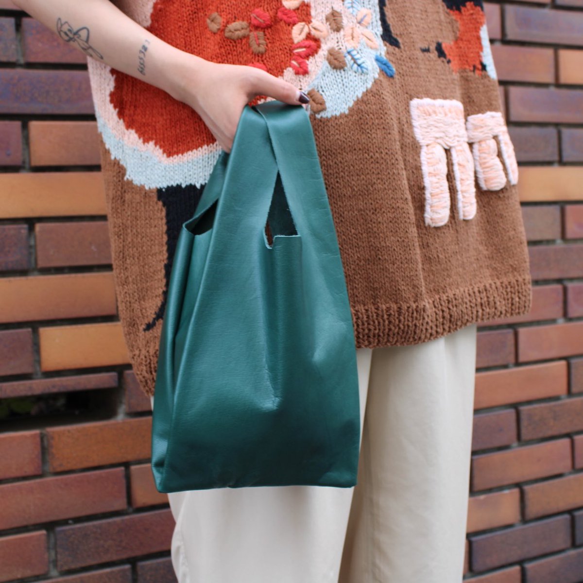 美品 LOCALINA Leather Daily Bag パープル-