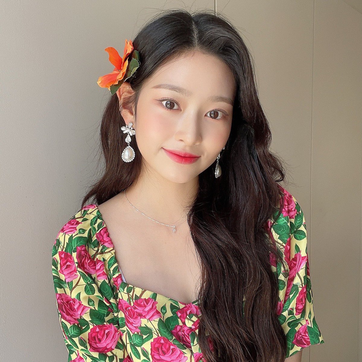 urbanwent_twt's tweet photo. [#김민주📸]

음악중심과 민주가 함께한 소중한 1년🎉
병아리MC가 벌써 경력 1년이라니🥳
응원해 주신 여러분 감사합니다💘
주말을 더욱 기다리게 만든 엔젤민주와
행복한 토요일-ing 😇

#민주 #KimMinJu #쇼음악중심 
#음악의중심_민주중심_1주년 https://t.co/mBm8rtkped