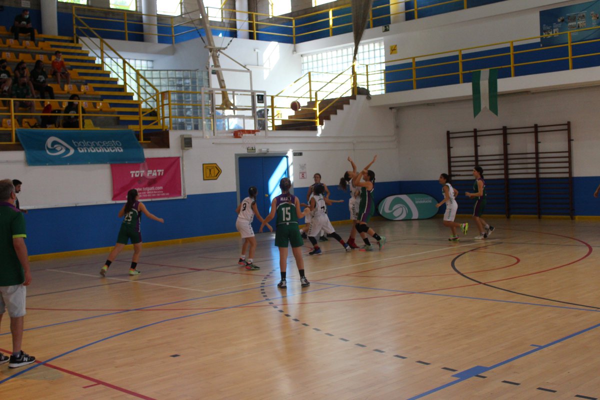 FAB_Malaga's tweet photo. 🏆J.3 #FaseFinalMini Femenino:
📍Pabellón Juan Gómez 'Juanito' @fuengirola
⏰10:00h
@EBGMALAGA 🆚@CABESTEPONA
 📺https://t.co/i4tzQNdYHW
📲#AficionFAB https://t.co/86hSu0tn1S