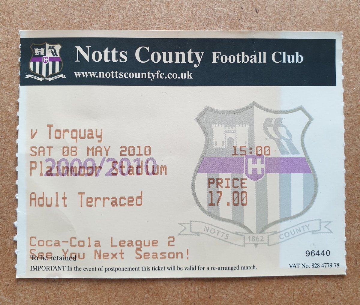 adam3663's tweet photo. Come on you sexy Magpies #Notts https://t.co/DN09gutxbM